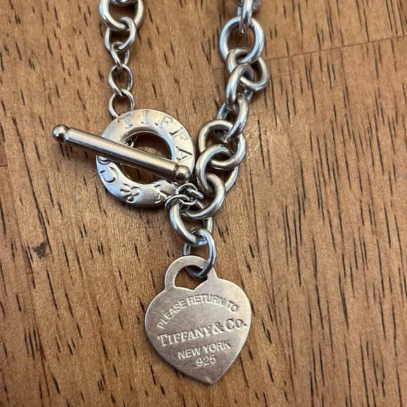 Tiffany and co return to Tiffany heart toggle necklace - Picture 3 of 7